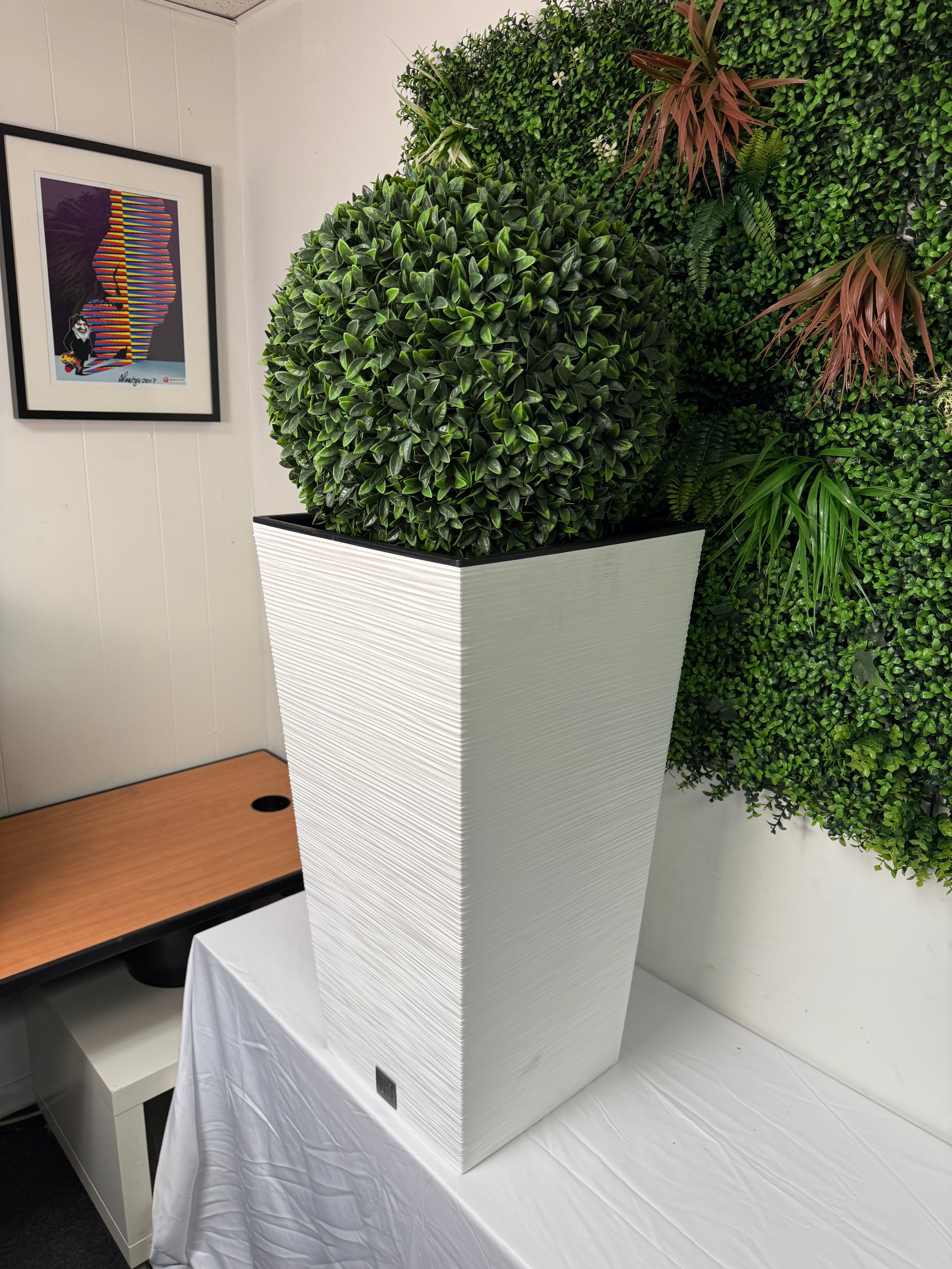Furu White Square Planter – 30" Horizontal Lined Texture