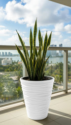 Wave City Medium White Round Planter – 17.3" Wavy Textured Design