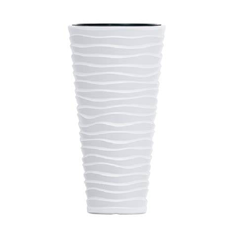 Wave City Round Planter – 29.5" White Wavy Textured Design